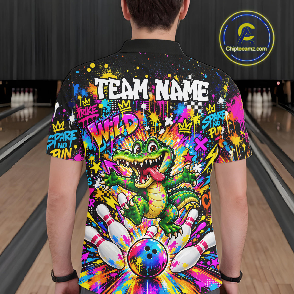Funny Skunk Bowling Polo 1/4-Zip Shirt For Men Colorful Splatter Graffiti Bowling Team League NYN4651