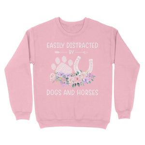 Easily Distracted By Dogs And Horses D06 NQS3122 Sweatshirt