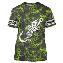 Load image into Gallery viewer, Green Camo fishing shirts Fish hook skull Custom Name sun protection mens long sleeve fishing shirts NQS5085